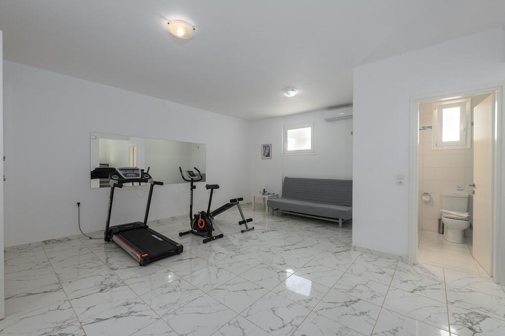 Villa, 4 Bedrooms, Smoking, Private Pool photo 3