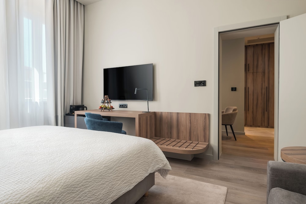 Superior Double Room, 1 King Bed, Sea View