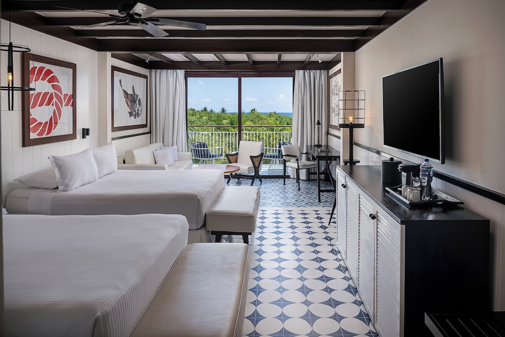 Junior Suite El Beso Ocean View photo 2