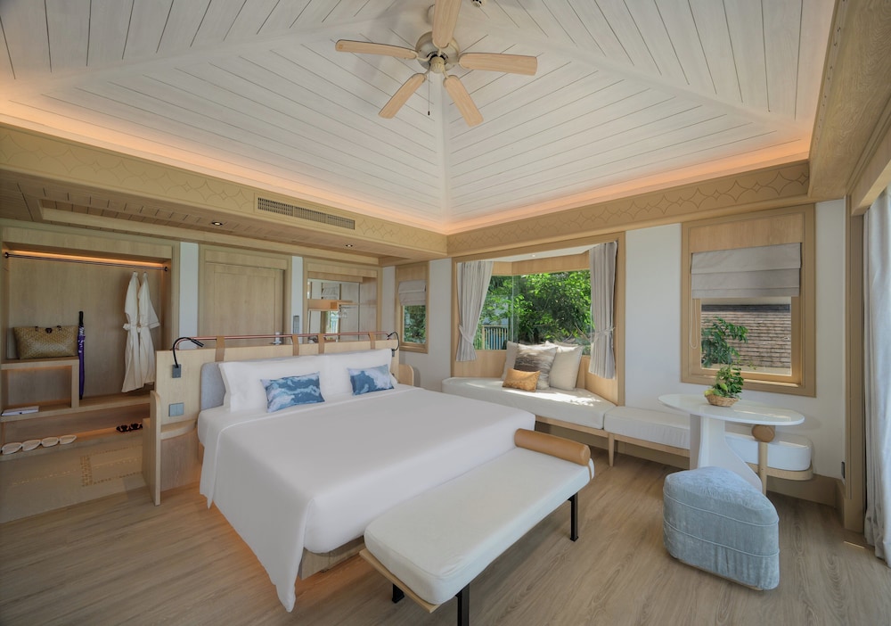 Twin Room, Ocean View (Hollywood Twin) photo 1