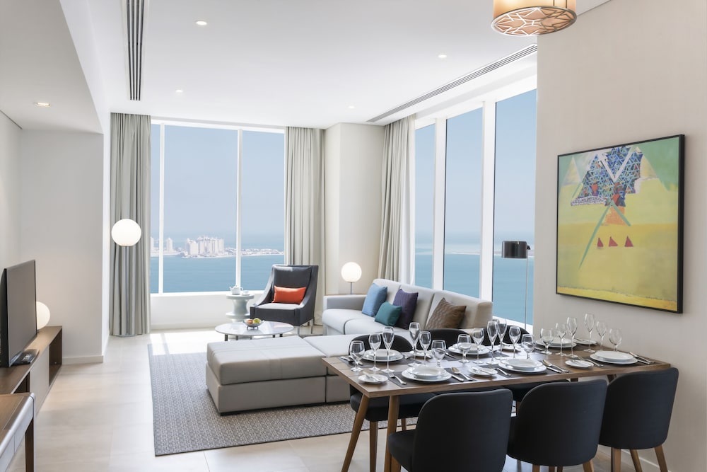 Suite, 1 King Bed, Ocean View - Photo 12
