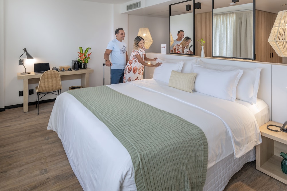 Premium Suite - Photo 9