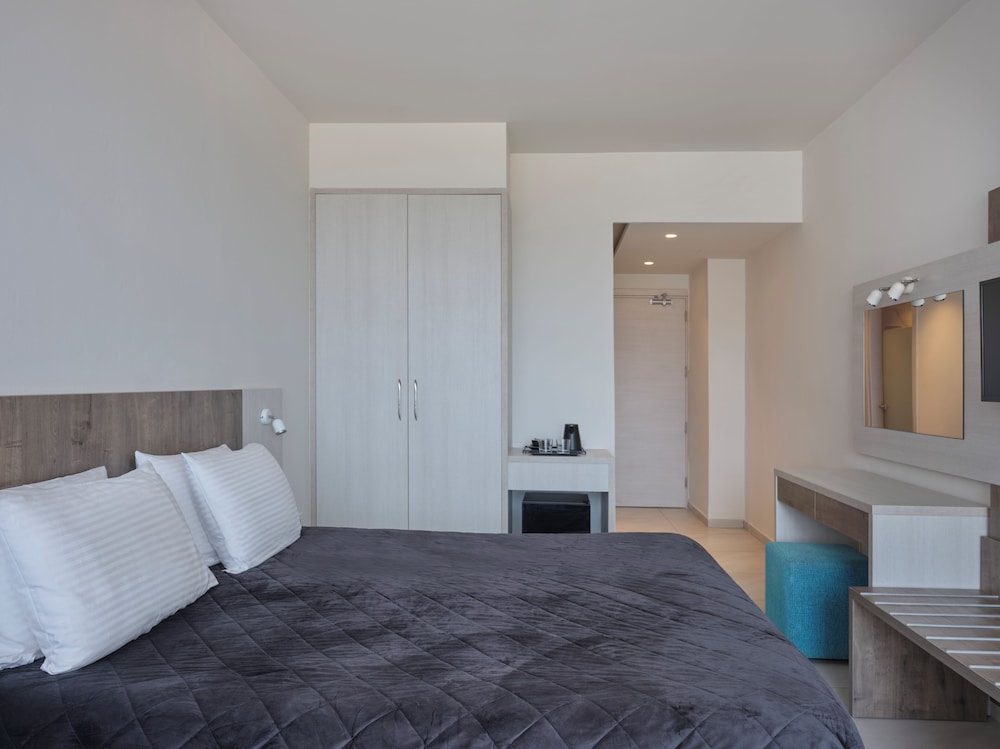 Deluxe Double Room Inland View photo 3