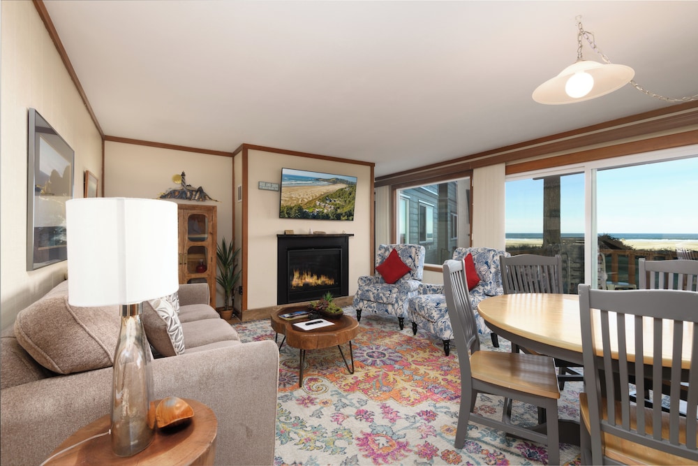 Condo, 2 Bedrooms, Non Smoking (Pet Friendly) photo 1