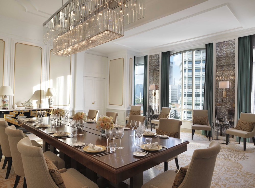 Presidential Suite thumbnail 6