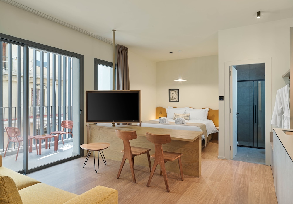 Executive Studio Suite