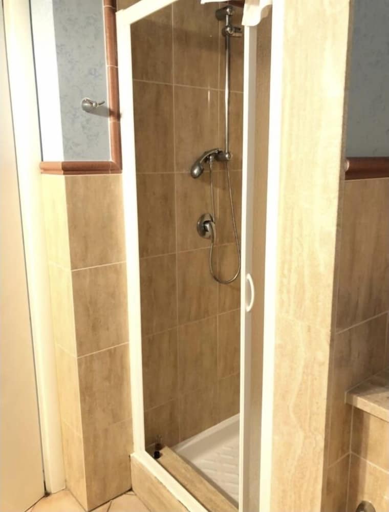 Triple Room - Photo 6