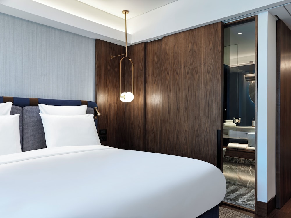 Superior Room, 1 King Bed - Photo 1