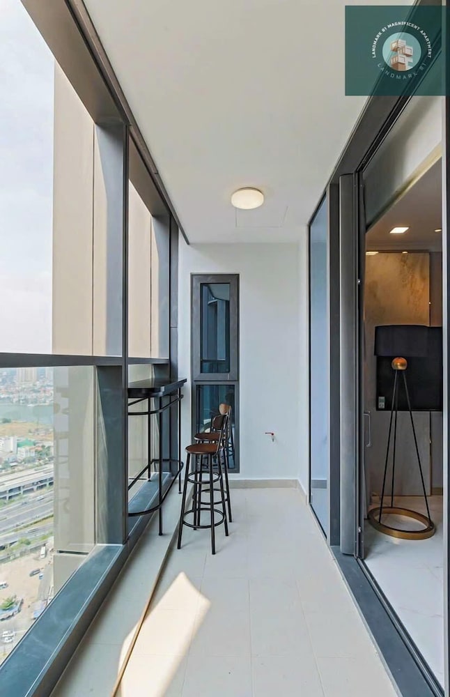 Premium Apartment, 2 Bedrooms, Balcony, City View