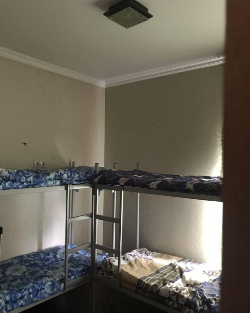 Bed in 6-bed Male Dormitory Room photo 2