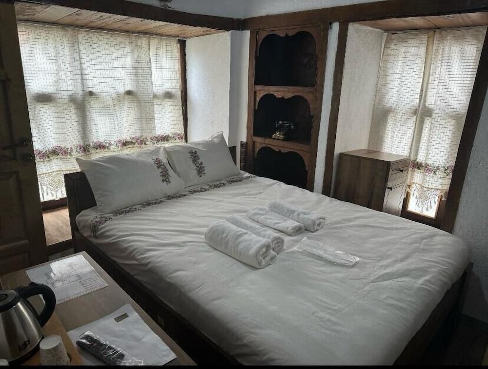 Standard Double Room, City View photo 2