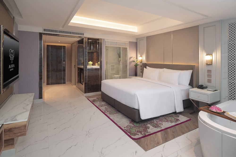 Jacuzzi Corner Club Lounge Access photo 2