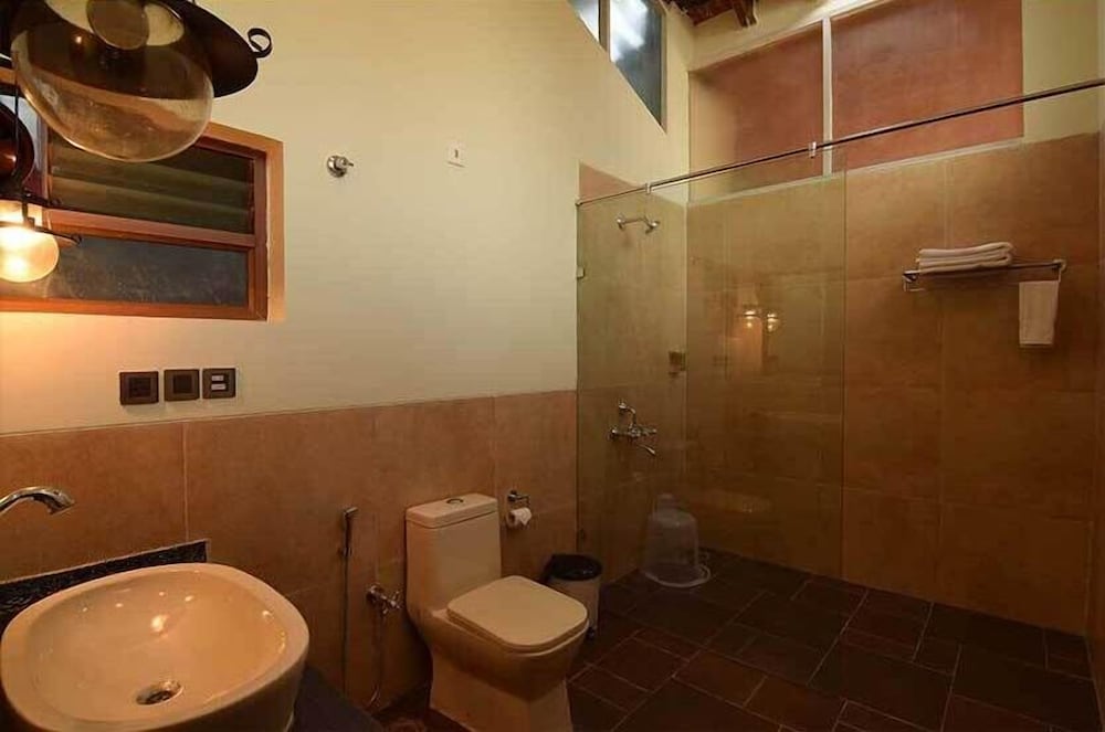 Deluxe Room, 1 Bedroom, Partial Sea View photo 3