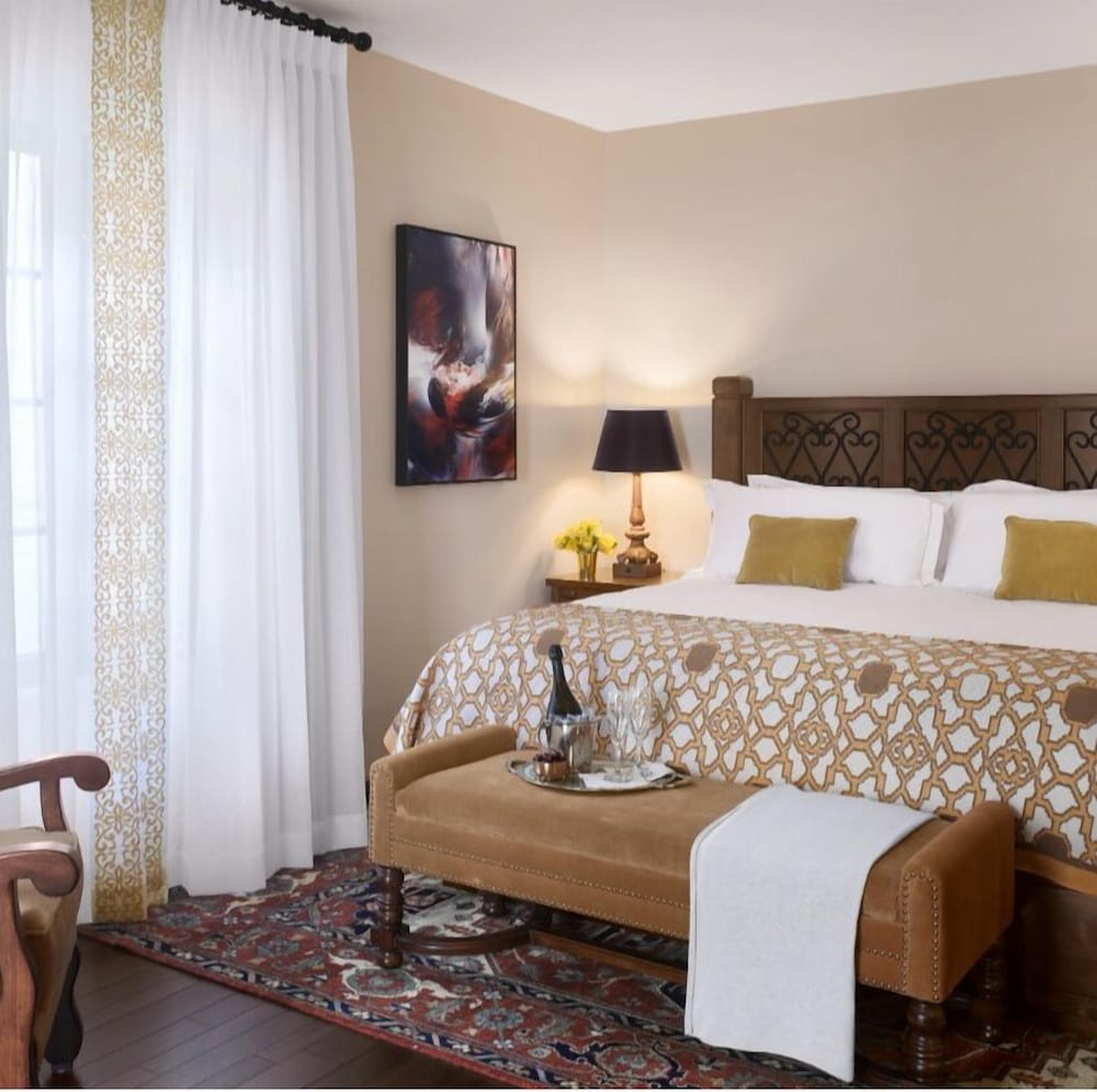 Premier Studio Suite photo 1