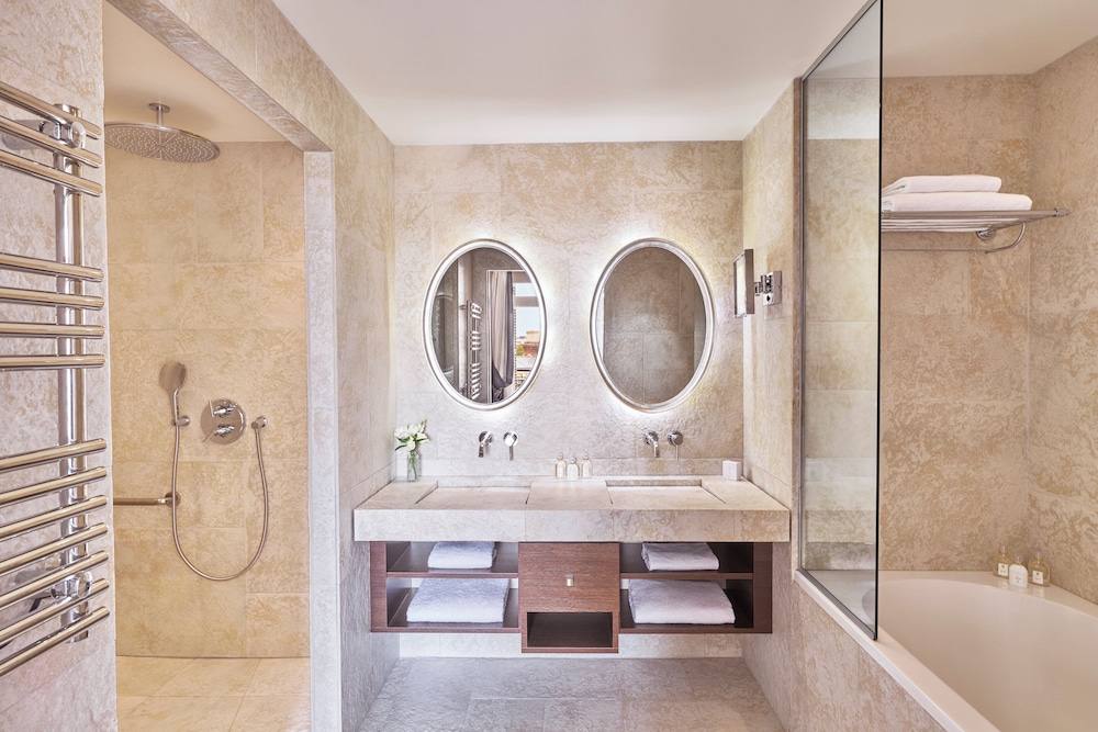 Prestige Sea Suite photo