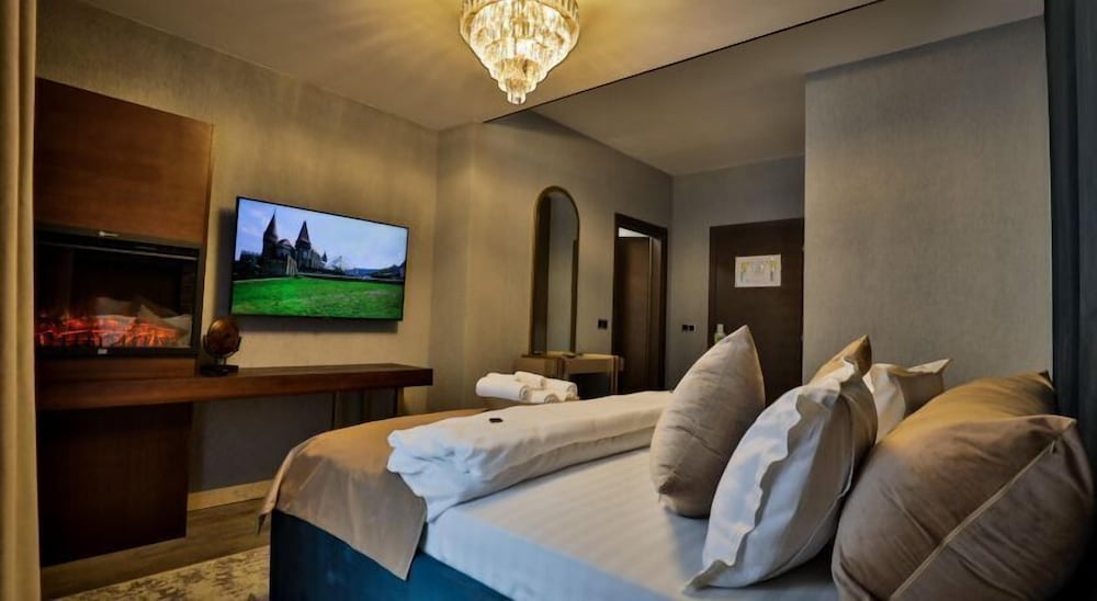 Deluxe Double with French balcony