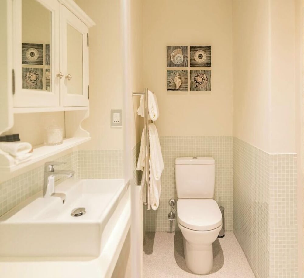 Luxury Apartment, 2 Bedrooms - Photo 7