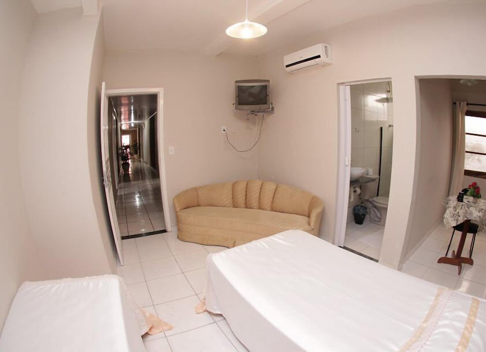 Standard Twin Room photo 1