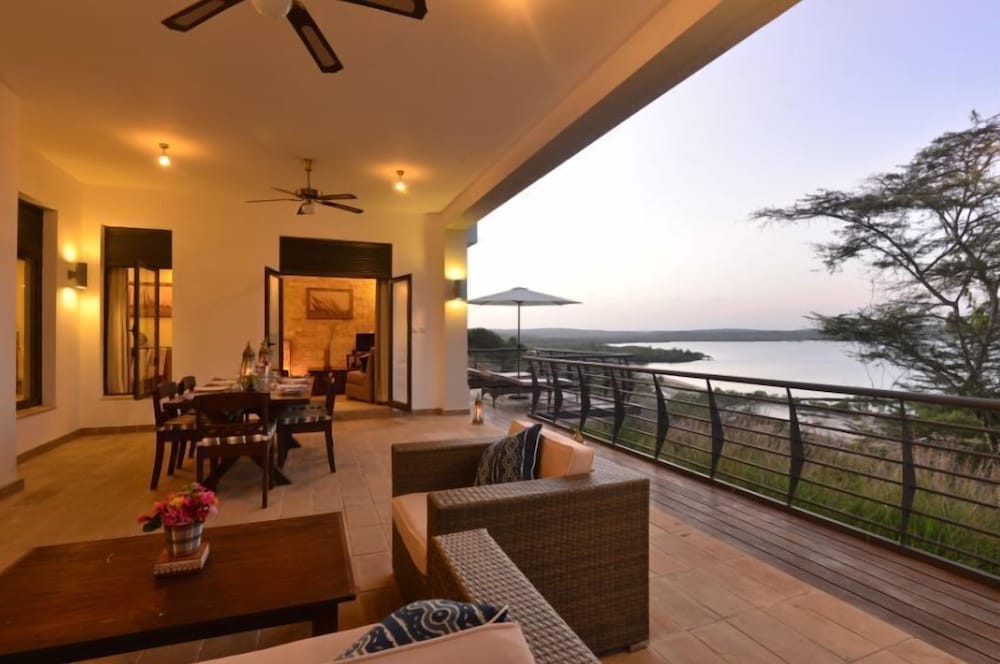 Three Bedroom House (Sea Facing) photo 3