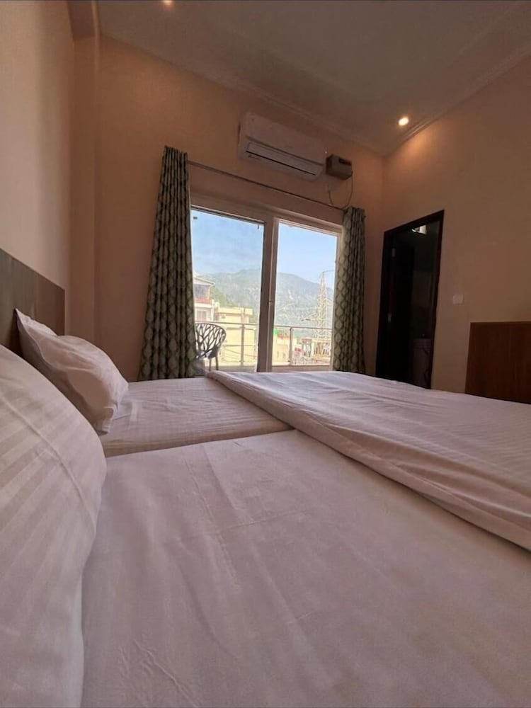 Executive Double Room, City View