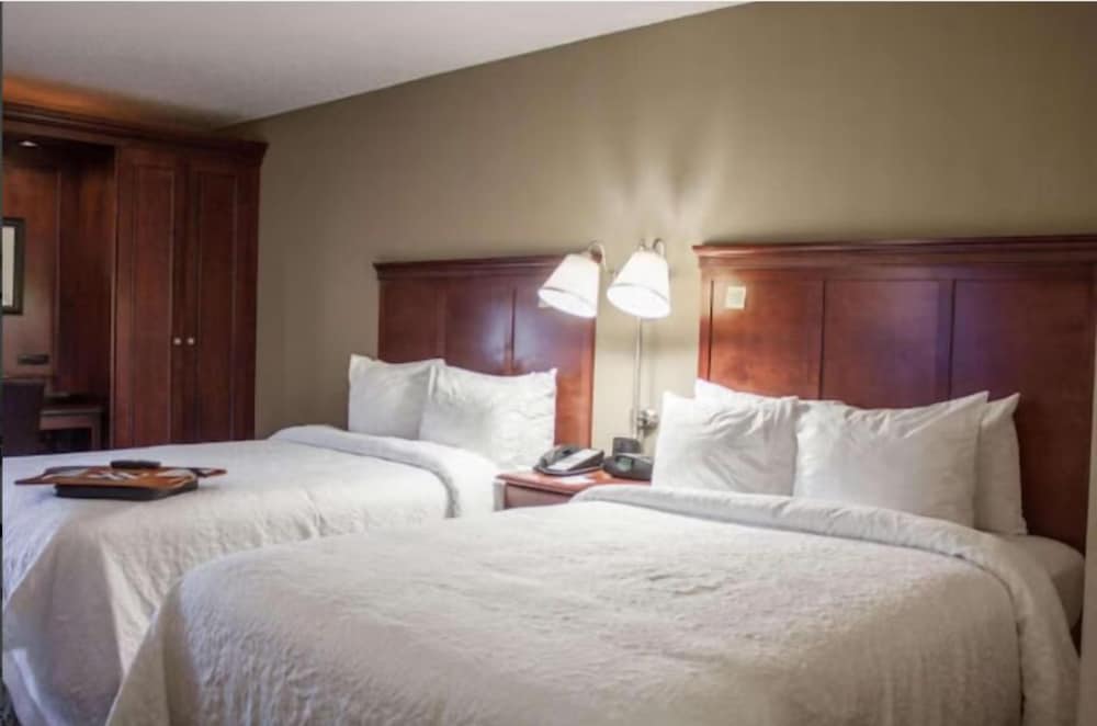 Standard Room, 2 Double Beds, Non Smoking, Refrigerator & Microwave photo 1