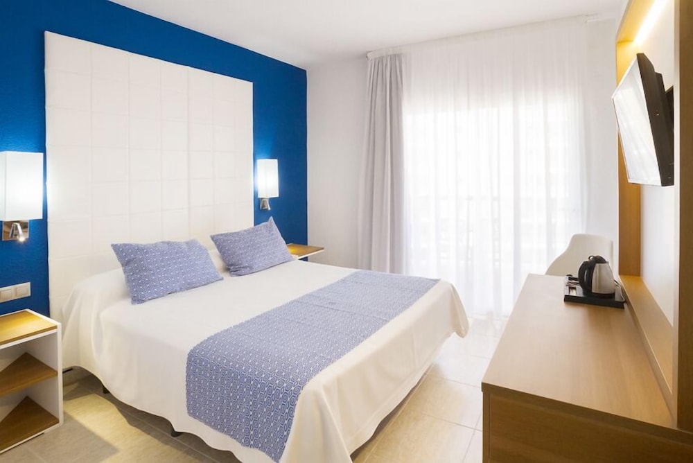 Double Room, Partial Sea View - Photo 1