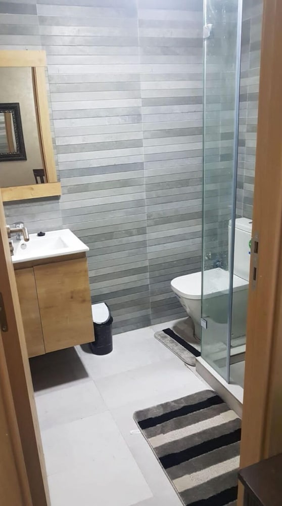 Condo, 2 Bedrooms, Smoking, Balcony