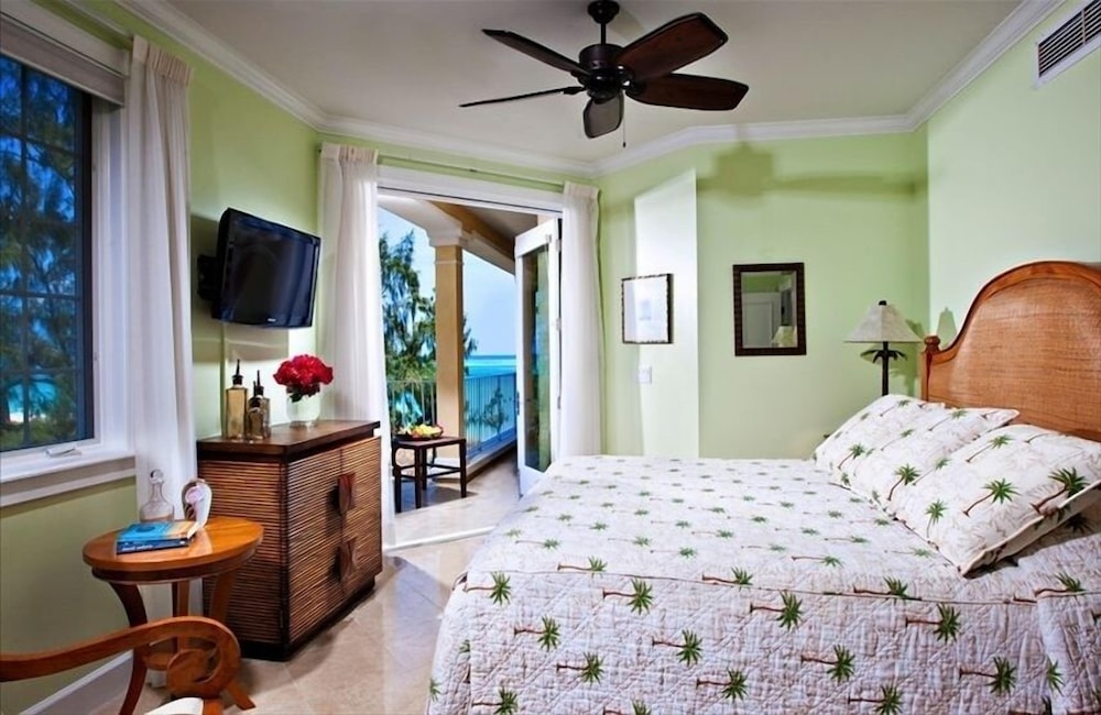 3 Bedroom Ocean Front Deluxe Villa