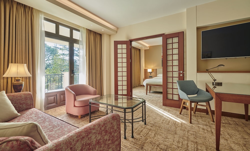 Regency, Suite, 1 King Bed