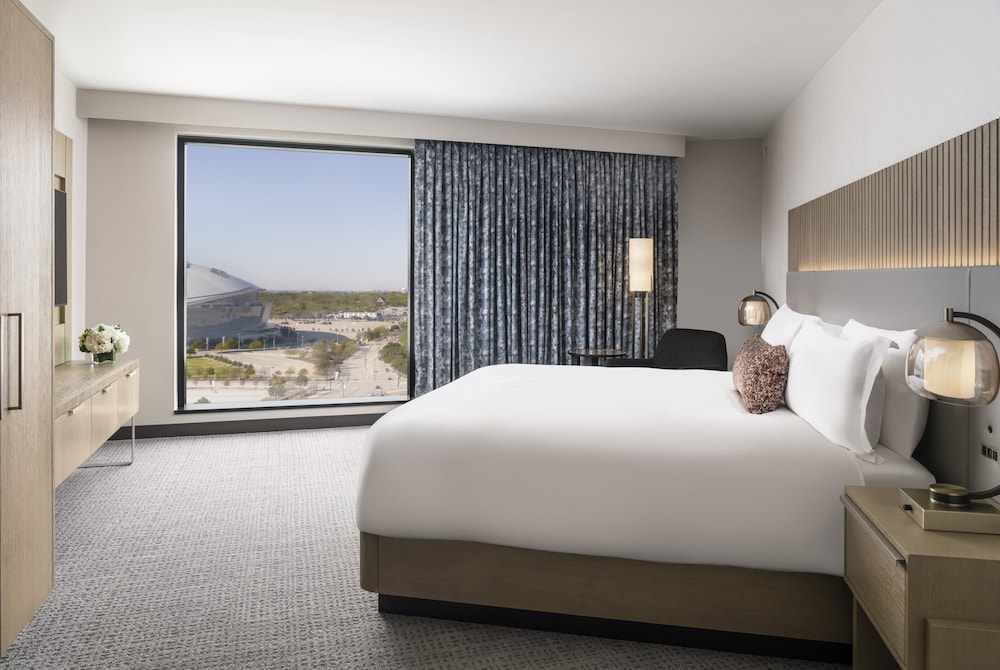 Luxury Single Room, 1 King Bed - Photo 3