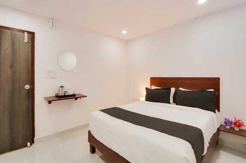 Basic Double or Twin Room