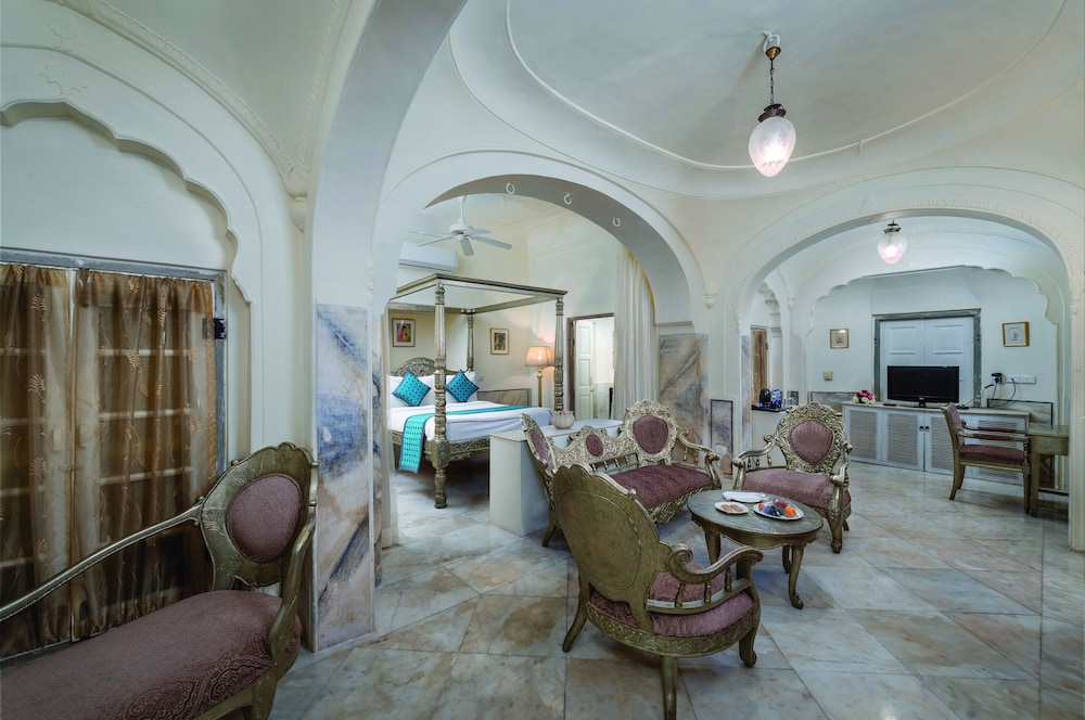 Maharani Suite photo 2