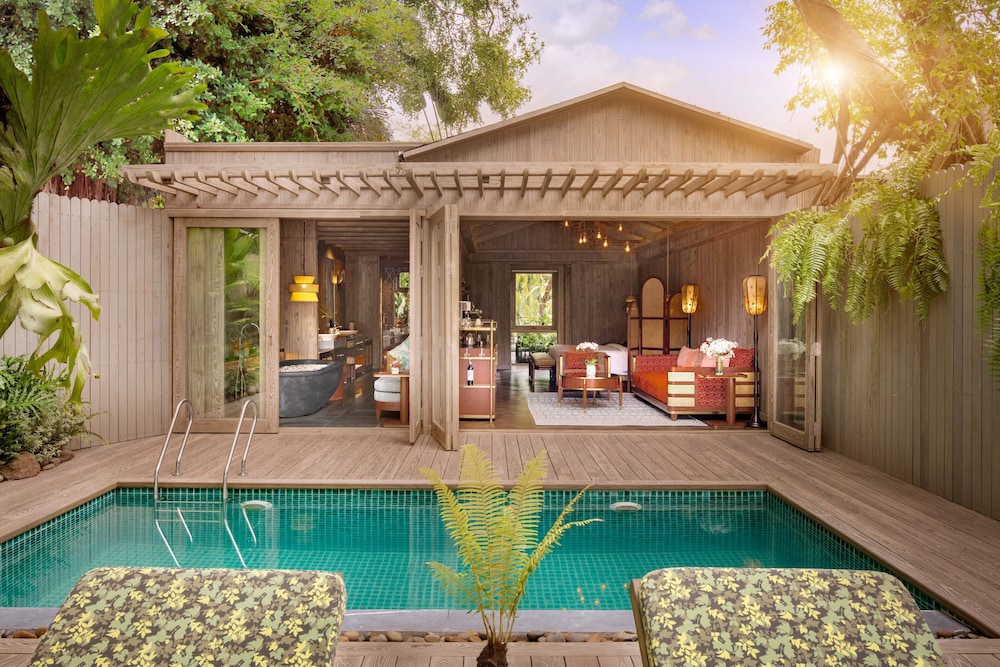 Riverfront Pool Villa - Photo 2