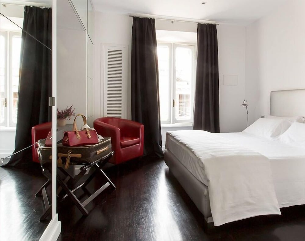 Deluxe Double Room, City View photo 3