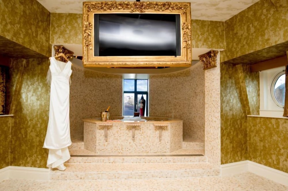 Presidential Room