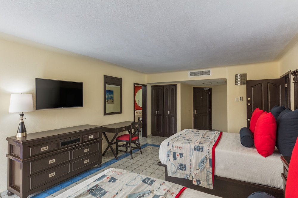 Nautical Presidential Suite thumbnail 5
