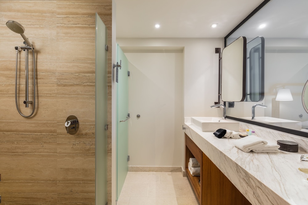 Room, 1 King Bed, Hot Tub (infinity, Sunset View)