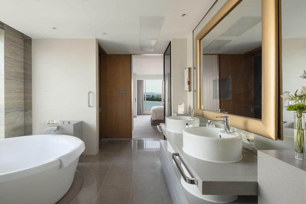 Suite, 1 Bedroom (Jinji Lake Suzhou Eye View) - Photo 4