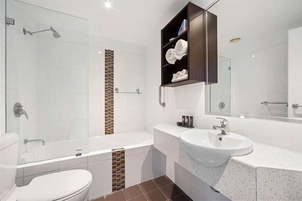 Studio, Jetted Tub (2 Night Stay) photo 3