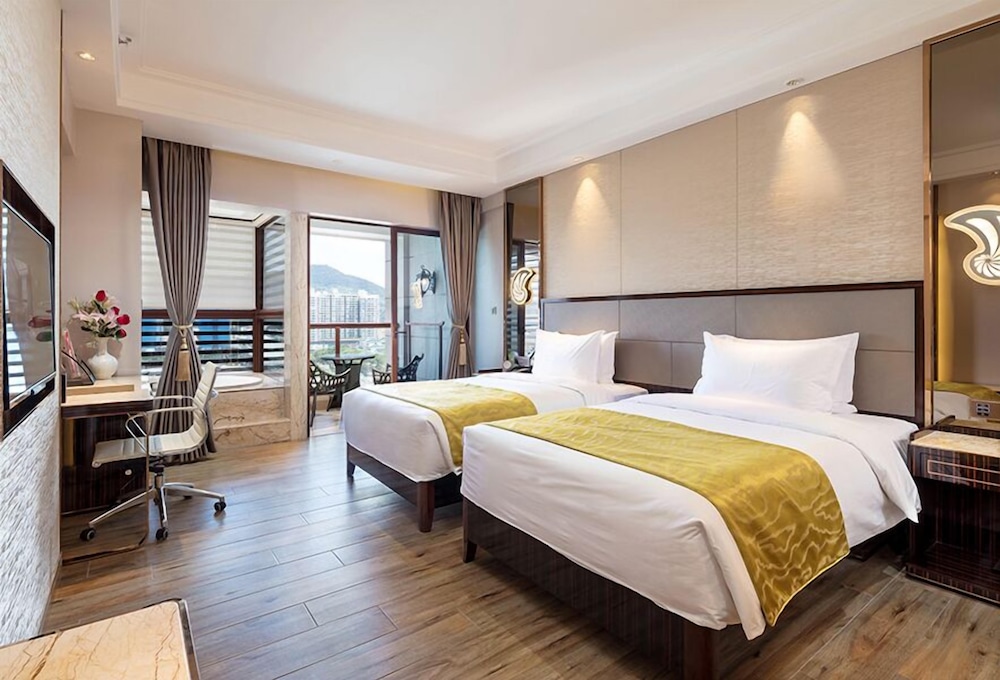 Deluxe Twin Room photo 2