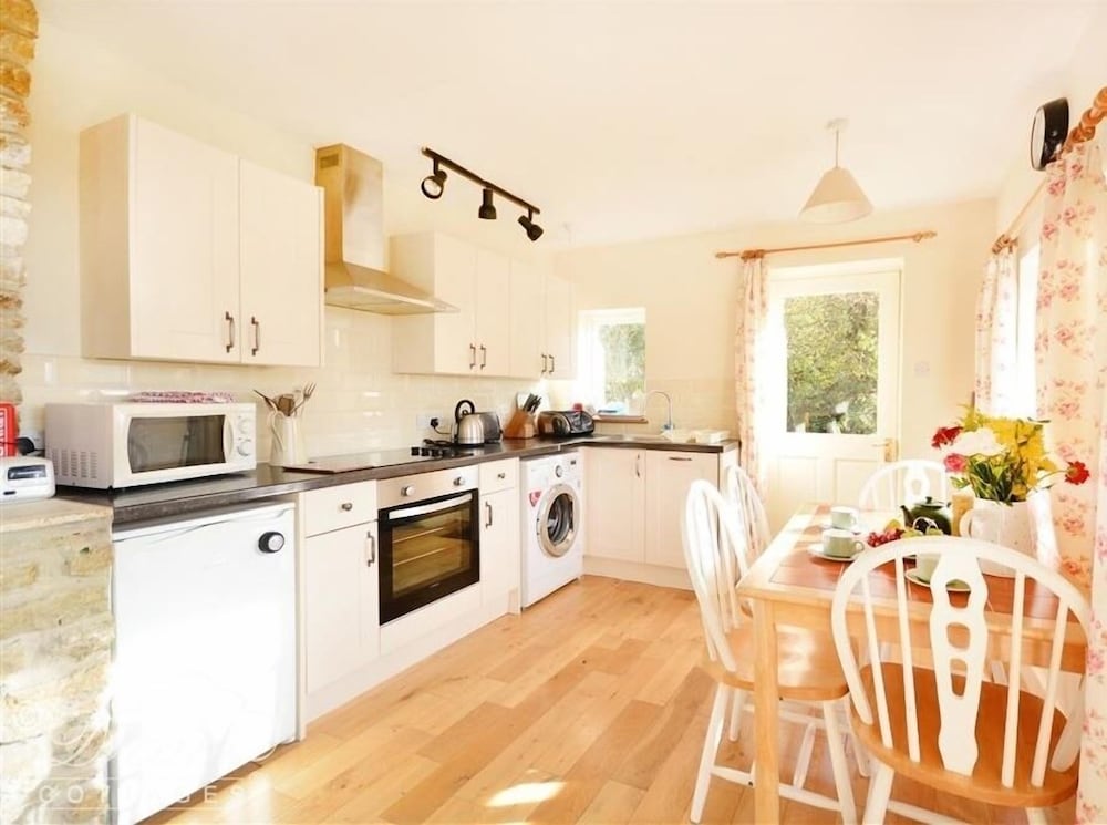 Cottage photo 2