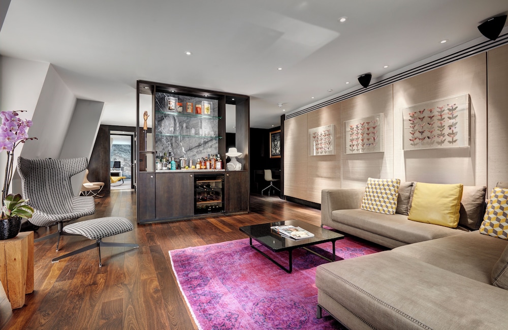 Suite, 1 Bedroom photo 3