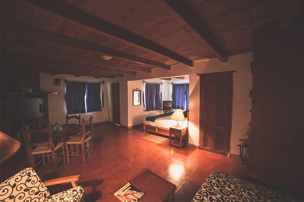 Superior Room, 1 King Bed, City View photo 1