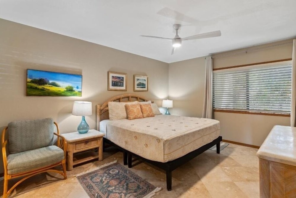 Condo, 2 Bedrooms