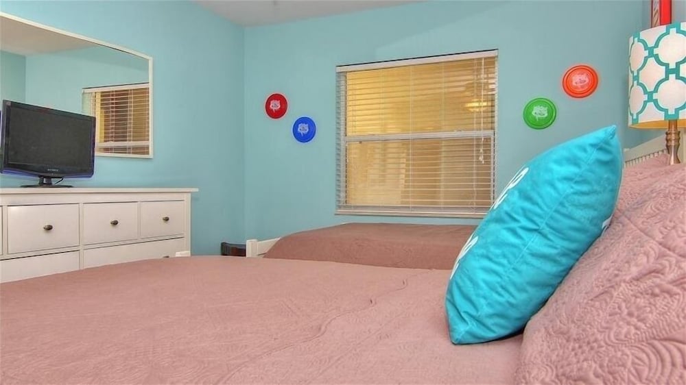 Condo, 2 Bedrooms, Balcony, Ocean View (Hamilton House 206) photo 1