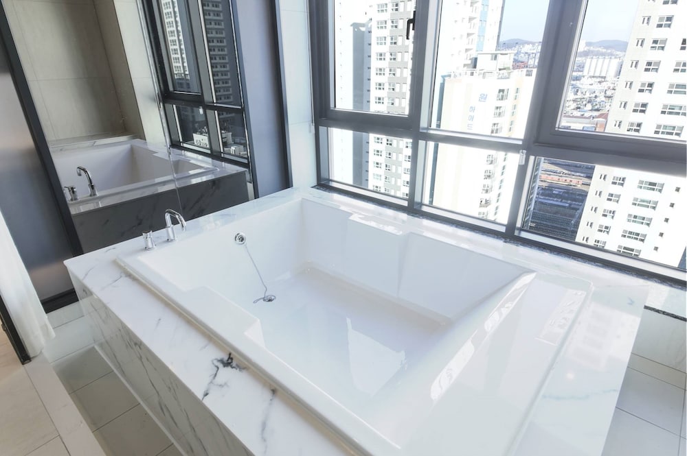 Family Suite photo 2