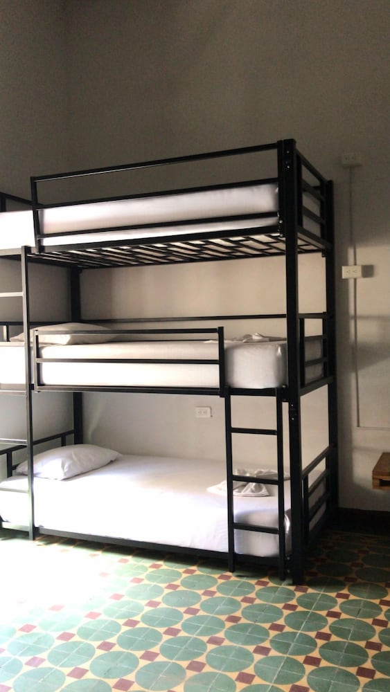 Deluxe Room, Multiple Beds, City View photo 2
