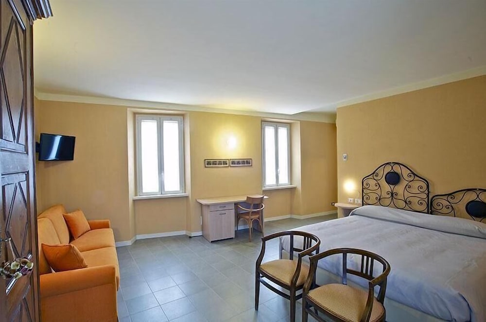 Room photo 3