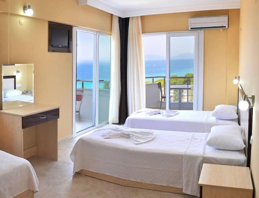 Standard Triple Room photo 1