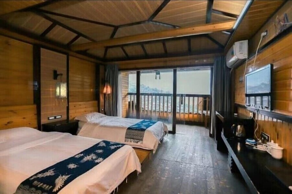Elite Triple Room